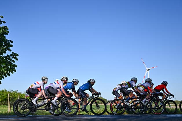 UCI Para Cycling Road World Cup: Round 2 Picture by Mathew Wells SWpix.com - 01 05 2026 - Cycling - UCI Para Cycling Road World Cup: Round 2 - Gistel, West Flanders, Belgium - WB Road Race - Sophie Unwin (Great Britain) piloted by Jenny Holl, Katie-George Dunlevy (Ireland) piloted by Linda Kelly Copyright: x xSWpix.comx(t axPhotographyxHubxLtd)xMathewxWells SWpix.comx SWP-3030-13625
