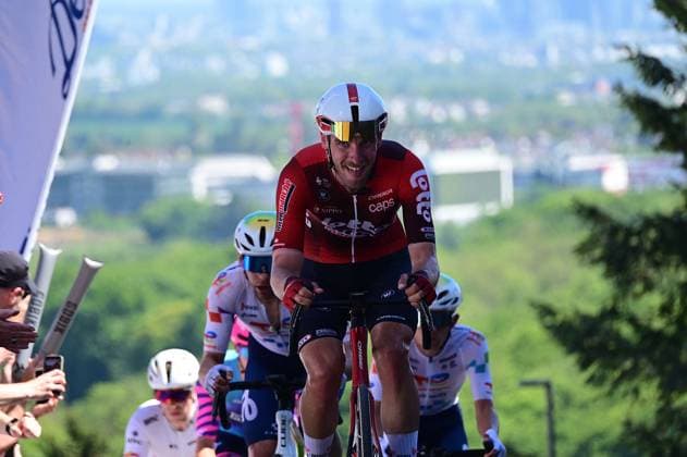 01 05,2026 xkhx Eschborn Frankfurt am Main , Radrennen Radklassiker Eschborn Frankfurt Mammolshainer Stich Berg At the top JONAS RUTSCH