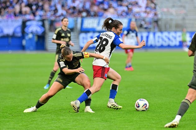Soccer I Women I Season 2025 2026 I Bundesliga I 24 Matchday I Hamburger SV 1 FC Union Berlin I 01 05 2026 Duel, duel Lisa Heiseler 7, 1 FC Union Berlin and Pauline Annette Machtens 28, Hamburger SV Hamburg Volksparkstadion Hamburg Germany Copyright: xLobeca WolfxGebhardtx