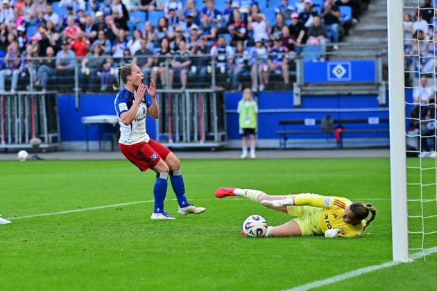 Soccer I Women I Season 2025 2026 I Bundesliga I 24 Matchday I Hamburger SV 1 FC Union Berlin I 01 05 2026 Christin Martina Ingrid Meyer 16, Hamburger SV after a missed chance Hamburg Volksparkstadion Hamburg Germany Copyright: xLobeca WolfxGebhardtx