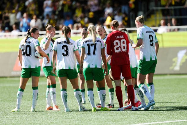 GÖTEBORG, SWEDEN 20260501 Hammarby gather after 2 0 during Fridays decisive Europa Cup final between BK Häcken and Hammarby at Nordic Wellness arena GÖTEBORG SWEDEN x9200x  Copyright: xAdamxIhse TTx FINAL EUROPA CUP: HÄCKEN - HAMMARBY