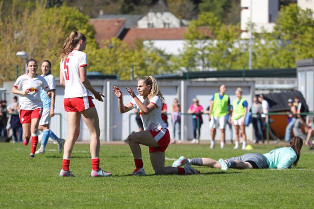 Saxony Cup Final Women Chemnitzer FC RB Leipzig II 01 05 2026 Mia Werner 10, RB Leipzig II U20 celebrates her goal for the 3-0 Saxony Cup Final Women Saxony Lotto State Cup Chemnitzer FC vs RB Leipzig II U20 at the Auenstadion Flöha, 01 05 2026 Copyright: xBEAUTIFULxSPORTS JanxKaeferx