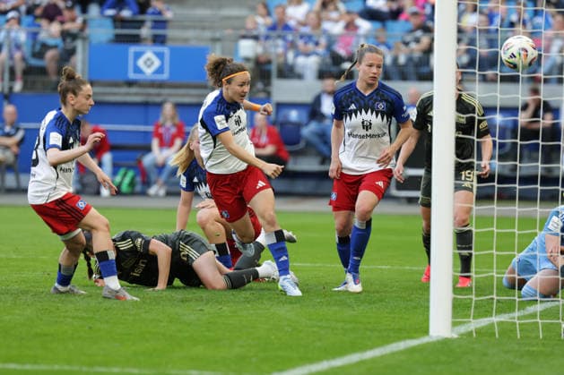 2026 05 01 xfsx Football Google Pixel Women Bundesliga Hamburger Sportverein 1 FC Union Berlin v l Tor zu 1 0 fuer Union Berlin DFL regulations prohibit any use of photographs as image sequences and or quasi video Copyright: HMBxMedia FernandoxSoares