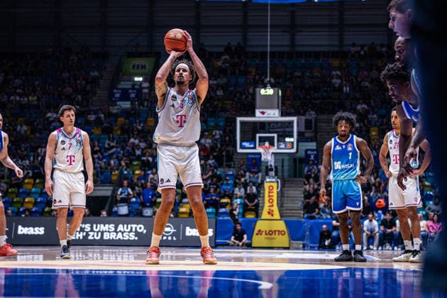 easyCredit Basketball Bundesliga, Frankfurt Skyliners vs Telekom Baskets Bonn, 01 05 2026 Michael Kessens Telekom Baskets Bonn 6 at free throw easyCredit Basketball Bundesliga, Frankfurt Skyliners vs Telekom Baskets Bonn, 01 05 2026, SÜWAG ENERGIE Arena Frankfurt Copyright: xBEAUTIFULxSPORTS Derixx