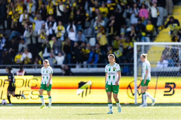 260501 Players of Hammarby look dejected after 3 2 during the UEFA Women s Europa Cup final between Häcken and Hammarby on May 1, 2026 in Göteborg Photo Michael Erichsen BILDBYRAN COP 89 DS0574 fotboll football soccer fotball europa cup häcken hammarby uefa womens europa cup dam bbeng dejected depp  Copyright: MICHAELxERICHSEN BB260501MI053