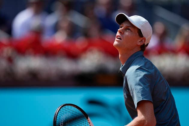 May 1, 2026, Madrid, Madrid, Spain: Jannik Sinner of Italy plays against Arthur Fils of France during the Mutua Madrid Open 2026 at La Caja Magica on May 01, 2026 in Madrid, Spain. Mutua Madrid Open 2026 - Day 12  - ZUMAa181 20260501_zaa_a181_058 Copyright: xOscarxJ.xBarrosox