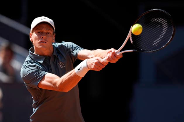 May 1, 2026, Madrid, Madrid, Spain: Jannik Sinner of Italy plays against Arthur Fils of France during the Mutua Madrid Open 2026 at La Caja Magica on May 01, 2026 in Madrid, Spain. Mutua Madrid Open 2026 - Day 12  - ZUMAa181 20260501_zaa_a181_059 Copyright: xOscarxJ.xBarrosox
