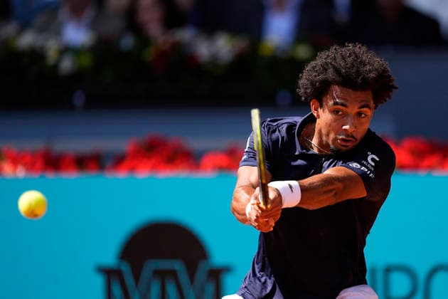 May 1, 2026, Madrid, Madrid, Spain: Arthur Fils of France plays against Jannik Sinner of Italy during the Mutua Madrid Open 2026 at La Caja Magica on May 01, 2026 in Madrid, Spain. Mutua Madrid Open 2026 - Day 12  - ZUMAa181 20260501_zaa_a181_064 Copyright: xOscarxJ.xBarrosox