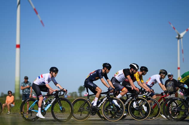 UCI Para Cycling Road World Cup: Round 2 Picture by Mathew Wells SWpix.com - 01 05 2026 - Cycling - UCI Para Cycling Road World Cup: Round 2 - Gistel, West Flanders, Belgium - Men C2 Road Race - Matthew Robertson (Great Britain) Copyright: x xSWpix.comx(t axPhotographyxHubxLtd)xMathewxWells SWpix.comx SWP-3030-13702