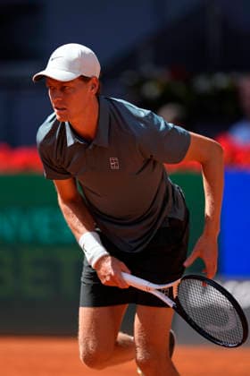 May 1, 2026, Madrid, Madrid, Spain: Jannik Sinner of Italy plays against Arthur Fils of France during the Mutua Madrid Open 2026 at La Caja Magica on May 01, 2026 in Madrid, Spain. Mutua Madrid Open 2026 - Day 12  - ZUMAa181 20260501_zaa_a181_076 Copyright: xOscarxJ.xBarrosox