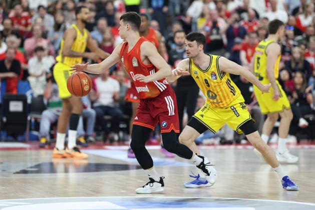 Nenad Dimitrijevic FC Bayern Basketball, 00 with Jonas Mattisseck Alba Berlin, 09 , GER, FC Bayern Basketball vs Alba Berlin, Basketball, easycredit Basketball Bundesliga, 27 Matchday, Season 2025 2026, 01 05 2026, GER, FC Bayern Basketball vs Alba Berlin, Basketball, easycredit Basketball Bundesliga, 27 Matchday, Season 2025 2026, 01 05 2026 Munich Copyright: xEibner-Pressefoto JennixMaulx EP_JML