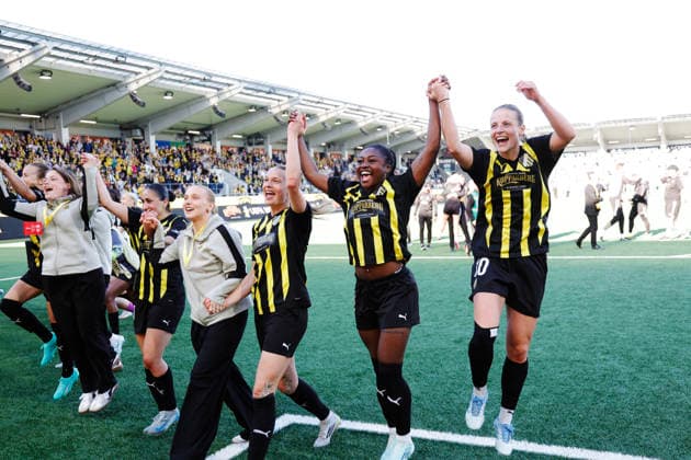 GÖTEBORG, SWEDEN 20260501 Häckens Monica Jusu Bah and Anna Anvegard celebrate after the victory during Fridays decisive final of the Europa Cup between BK Häcken and Hammarby at Nordic Wellness arena GÖTEBORG SWEDEN x9200x  Copyright: xAdamxIhse TTx FINAL EUROPA CUP HÄCKEN - HAMMARBY