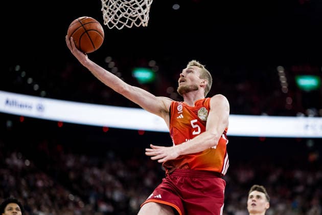 MUNICH, GERMANY - MAY 01: Niels Giffey (FC Bayern Muenchen, 5) shoots the ball during the easyCredit Basketball Bundesliga match between FC Bayern Muenchen vs. Alba Berlin at SAP Garden on matchday 27 of the easyCredit Basketball Bundesliga on May 01, 2026 in Munich, Germany. Bavaria Germany Copyright: xSteffiexWunderlx