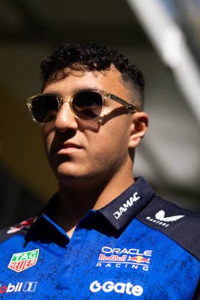 F1 - MIAMI GRAND PRIX 2026 HADJAR Isack (fra), Red Bull Racing Ford RB22, portrait during the Formula 1 Miami Grand Prix 2026, 4th round of the 2026 Formula One World Championship, WM, Weltmeisterschaft from May 1 to 3, 2026 on the Miami International Autodrome, in Miami Gardens, USA - Miami GardensUnited States  Copyright: xAndrÃ xFerreirax