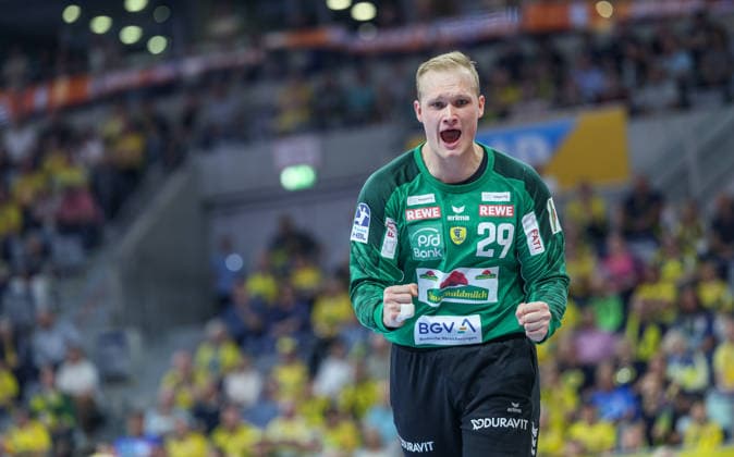 GER, Mannheim, Rhein Neckar Löwen vs MT Melsungen, Daikin Handball Bundesliga, Handball, HBL, Season 2025 2026, SAP Arena, 30 Matchday in picture David Späth RheinNeckar Löwen 29 , Parade, Cheers, Emotions DFB DFL REGULATIONS PROHIBIT ANY USE OF PHOTOGRAPHS AS IMAGE SEQUENCES AND OR QUASI VIDEO, 01 05 2026 Copyright: HMBxMedia HendrikxHamelau