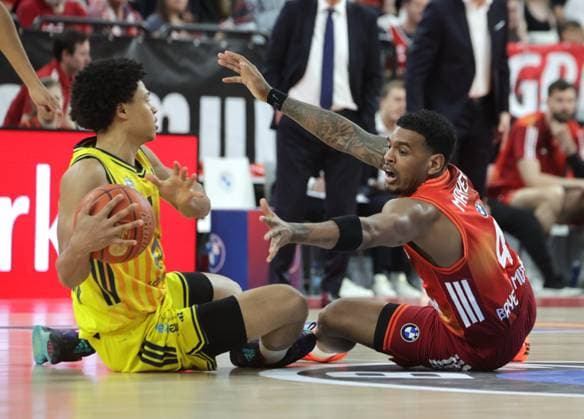 Berlins 7 KAYIL vs Bayerns 4 Xavier RATHAN MAYES Basketball Bayern Berlin Bundesliga, FC Bayern Basketball ALBA Berlin, 27 Matchday, Season 2025 2026, 1 05 2026, in Munich, S A P G A R D E N, Germany Source Copyright Credit Oryk HAIST xBASKETBALL-BAYERN-BERLINx