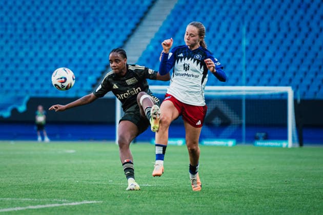 Google Pixel Womens Bundesliga Hamburger SV vs 1 FC Union Berlin, 01 05 2026 Naika Reissner 1 FC Union Berlin, 42 vs Camilla Linberg Hamburger SV, 47 in duel Soccer, Google Pixel Womens Bundesliga, 24 Matchday Hamburger SV vs 1 FC Union Berlin on 01 05 2026 at Volksparkstadion, Hamburg DFB REGULATIONS PROHIBIT ANY USE OF PHOTOGRAPHS AS IMAGE SEQUENCES AND OR QUASI VIDEO Copyright: xBEAUTIFULxSPORTS Tonhäuserx