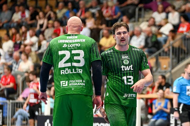 Lars Roeller Eulen Ludwigshafen, 23 and Rene Zobel Eulen Ludwigshafen, 13 HSG Nordhorn Lingen vs Eulen Ludwigshafen, Handball, 2 Bundesliga, Matchday 30, Season 2025 2026, 01 05 2026, HSG Nordhorn Lingen vs Eulen Ludwigshafen, Handball, 2 Bundesliga, Matchday 30, Season 2025 2026, 01 05 2026 Lingen Copyright: xEibner-Pressefoto RobertxGertzenx EP_RGN