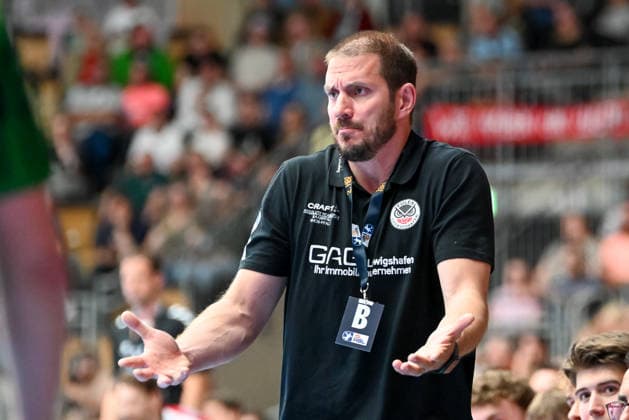 Michael Haass Eulen Ludwigshafen, Coach gestures HSG Nordhorn Lingen vs Eulen Ludwigshafen, Handball, 2 Bundesliga, Matchday 30, Season 2025 2026, 01 05 2026, HSG Nordhorn Lingen vs Eulen Ludwigshafen, Handball, 2 Bundesliga, Matchday 30, Season 2025 2026, 01 05 2026 Lingen Copyright: xEibner-Pressefoto RobertxGertzenx EP_RGN