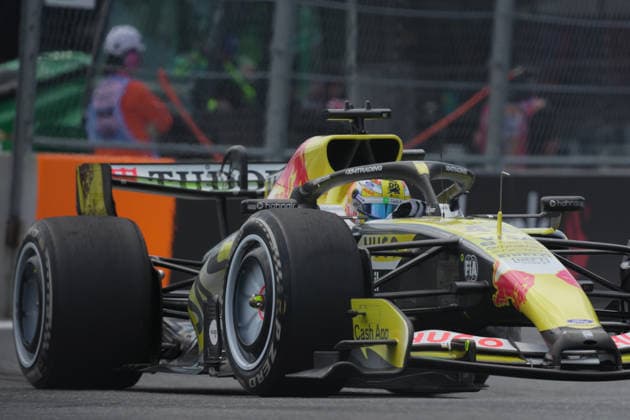 01 05 2026, Miami International Autodrome, Miami, Formula 1 Crypto com Miami Grand Prix 2026 ,in the picture Arvid Lindblad GBR , Visa Cash App Racing Bulls Formula One Team Photo by Hasan Bratic DeFodi Images