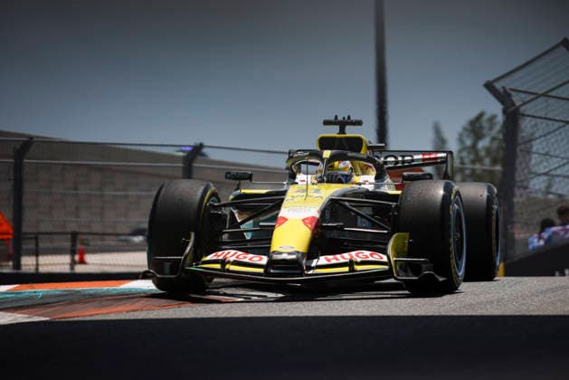 F1 - MIAMI GRAND PRIX 2026 41 LINDBLAD Arvid (gbr), Visa Cash App RB F1 Team VCARB03, action during the Formula 1 Miami Grand Prix 2026, 4th round of the 2026 Formula One World Championship, WM, Weltmeisterschaft from May 1 to 3, 2026 on the Miami International Autodrome, in Miami Gardens, USA - Miami GardensUnited States  Copyright: xXavixBonillax