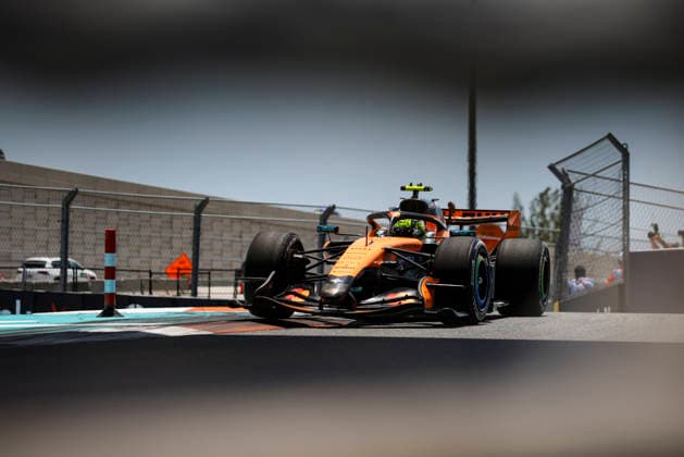F1 - MIAMI GRAND PRIX 2026 01 NORRIS Lando (gbr), McLaren F1 Team MCL40, action during the Formula 1 Miami Grand Prix 2026, 4th round of the 2026 Formula One World Championship, WM, Weltmeisterschaft from May 1 to 3, 2026 on the Miami International Autodrome, in Miami Gardens, USA - Miami GardensUnited States  Copyright: xXavixBonillax