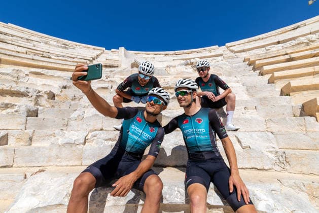 The 61st Presidential Cycling Tour of Turkiye (TUR 2026) has officially begun, starting with its opening stage in the coastal town of Cesme, Izmir. Held under the auspices of the Presidency of the Republic of Türkiye, this prestigious UCI ProSeries race brings together 23 teams and 161 world-class cyclists to compete over eight days, from April 26 to May 3, 2026...The 2026 edition unfolds across routes showcasing some of Türkiye s most striking landscapes. Starting in Cesme, the race follows the Aegean and Mediterranean coastlines, covering stages through Antalya and the southern shores before concluding in the capital, Ankara. Beyond sporting competition, the tour plays a key role in promoting Türkiye s natural and cultural richness on a global stage..This year, the race consists of 8 stages covering approximately 1,200 kilometers. Nearly 20 teams and over 150 riders from around the world are competing, under the coordination of the Turkish Cycling Federation..With the first three stages completed, the pace in the peloton has intensified and the general classification has begun to take shape. Sprint finishes and technically demanding routes have stood out, with the third stage drawing attention for its high tempo and dramatic finale..The third stage of the 61st Presidential Cycling Tour of Türkiye (TUR 2026) was won by Colombian rider Ivan Ramiro Sosa of Equipo Kern Pharma. Covering the 132.7-kilometer Marmaris-Kıran route, Sosa finished in 3 hours, 40 minutes, and 25 seconds. In the summit finish, Australian rider Sebastian Berwick of Caja Rural-Seguros RGA placed second, while French rider Nicolas Breuillard of TotalEnergies finished third..As the race progresses, challenging climbs and critical time gaps are expected to further heighten the excitement. The tour continues to deliver a compelling blend of elite competition and global vis Copyright: RizaxOzel 19081499