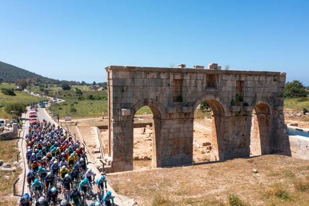 The 61st Presidential Cycling Tour of Turkiye (TUR 2026) has officially begun, starting with its opening stage in the coastal town of Cesme, Izmir. Held under the auspices of the Presidency of the Republic of Türkiye, this prestigious UCI ProSeries race brings together 23 teams and 161 world-class cyclists to compete over eight days, from April 26 to May 3, 2026...The 2026 edition unfolds across routes showcasing some of Türkiye s most striking landscapes. Starting in Cesme, the race follows the Aegean and Mediterranean coastlines, covering stages through Antalya and the southern shores before concluding in the capital, Ankara. Beyond sporting competition, the tour plays a key role in promoting Türkiye s natural and cultural richness on a global stage..This year, the race consists of 8 stages covering approximately 1,200 kilometers. Nearly 20 teams and over 150 riders from around the world are competing, under the coordination of the Turkish Cycling Federation..With the first three stages completed, the pace in the peloton has intensified and the general classification has begun to take shape. Sprint finishes and technically demanding routes have stood out, with the third stage drawing attention for its high tempo and dramatic finale..The third stage of the 61st Presidential Cycling Tour of Türkiye (TUR 2026) was won by Colombian rider Ivan Ramiro Sosa of Equipo Kern Pharma. Covering the 132.7-kilometer Marmaris-Kıran route, Sosa finished in 3 hours, 40 minutes, and 25 seconds. In the summit finish, Australian rider Sebastian Berwick of Caja Rural-Seguros RGA placed second, while French rider Nicolas Breuillard of TotalEnergies finished third..As the race progresses, challenging climbs and critical time gaps are expected to further heighten the excitement. The tour continues to deliver a compelling blend of elite competition and global vis Copyright: RizaxOzel 19081504