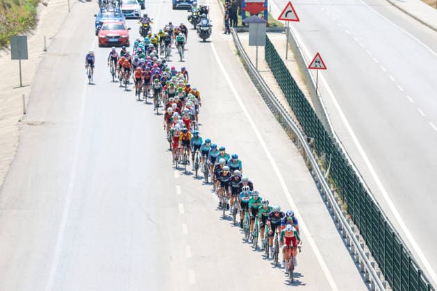 The 61st Presidential Cycling Tour of Turkiye (TUR 2026) has officially begun, starting with its opening stage in the coastal town of Cesme, Izmir. Held under the auspices of the Presidency of the Republic of Türkiye, this prestigious UCI ProSeries race brings together 23 teams and 161 world-class cyclists to compete over eight days, from April 26 to May 3, 2026...The 2026 edition unfolds across routes showcasing some of Türkiye s most striking landscapes. Starting in Cesme, the race follows the Aegean and Mediterranean coastlines, covering stages through Antalya and the southern shores before concluding in the capital, Ankara. Beyond sporting competition, the tour plays a key role in promoting Türkiye s natural and cultural richness on a global stage..This year, the race consists of 8 stages covering approximately 1,200 kilometers. Nearly 20 teams and over 150 riders from around the world are competing, under the coordination of the Turkish Cycling Federation..With the first three stages completed, the pace in the peloton has intensified and the general classification has begun to take shape. Sprint finishes and technically demanding routes have stood out, with the third stage drawing attention for its high tempo and dramatic finale..The third stage of the 61st Presidential Cycling Tour of Türkiye (TUR 2026) was won by Colombian rider Ivan Ramiro Sosa of Equipo Kern Pharma. Covering the 132.7-kilometer Marmaris-Kıran route, Sosa finished in 3 hours, 40 minutes, and 25 seconds. In the summit finish, Australian rider Sebastian Berwick of Caja Rural-Seguros RGA placed second, while French rider Nicolas Breuillard of TotalEnergies finished third..As the race progresses, challenging climbs and critical time gaps are expected to further heighten the excitement. The tour continues to deliver a compelling blend of elite competition and global vis Copyright: RizaxOzel 19081520