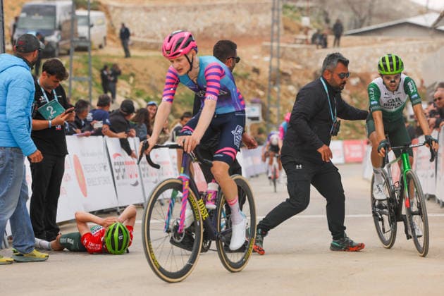 The 61st Presidential Cycling Tour of Turkiye (TUR 2026) has officially begun, starting with its opening stage in the coastal town of Cesme, Izmir. Held under the auspices of the Presidency of the Republic of Türkiye, this prestigious UCI ProSeries race brings together 23 teams and 161 world-class cyclists to compete over eight days, from April 26 to May 3, 2026...The 2026 edition unfolds across routes showcasing some of Türkiye s most striking landscapes. Starting in Cesme, the race follows the Aegean and Mediterranean coastlines, covering stages through Antalya and the southern shores before concluding in the capital, Ankara. Beyond sporting competition, the tour plays a key role in promoting Türkiye s natural and cultural richness on a global stage..This year, the race consists of 8 stages covering approximately 1,200 kilometers. Nearly 20 teams and over 150 riders from around the world are competing, under the coordination of the Turkish Cycling Federation..With the first three stages completed, the pace in the peloton has intensified and the general classification has begun to take shape. Sprint finishes and technically demanding routes have stood out, with the third stage drawing attention for its high tempo and dramatic finale..The third stage of the 61st Presidential Cycling Tour of Türkiye (TUR 2026) was won by Colombian rider Ivan Ramiro Sosa of Equipo Kern Pharma. Covering the 132.7-kilometer Marmaris-Kıran route, Sosa finished in 3 hours, 40 minutes, and 25 seconds. In the summit finish, Australian rider Sebastian Berwick of Caja Rural-Seguros RGA placed second, while French rider Nicolas Breuillard of TotalEnergies finished third..As the race progresses, challenging climbs and critical time gaps are expected to further heighten the excitement. The tour continues to deliver a compelling blend of elite competition and global vis Copyright: RizaxOzel 19081583