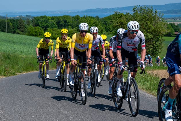 Tour de Romandie 2026 : 79th edition of the Tour de Romandie 2026 Orbe - Step 3 01.05.2026, Orbe, Between Villars-sous-Champvent and Baulmes, Tour de Romandie 2026: 79th edition of the Tour de Romandie 2026 - Orbe - Step 3. Tadej Pogacar (SLO, UAE TEAM EMIRATES XRG) and Felix Grossschartner (AUT, UAE TEAM EMIRATES XRG) during the Tour de Romandie 2026 79th edition of the Tour de Romandie 2026 Orbe - Step 3 on Friday 01.05.2026 at the Between Villars-sous-Champvent and Baulmes in Orbe, Switzerland. Orbe Between Villars-sous-Champvent a Vaud Switzerland Copyright: xMediafabxPhotographyxFabricexDexGasperisx MEDIAFAB-CYCLISME-TDR-ORBE-01.05.2026-CYC_7403