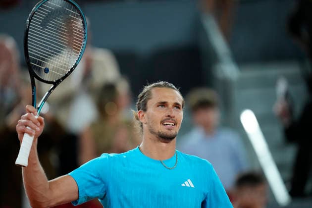 Mutua Madrid Open - Day Twelve Alexander Zverev of Germany celebrates the victory after winning against Alexander Blockx of Belgium during Men s Singles semi-final match on Day twelve of the Mutua Madrid Open 2026, ATP, Tennis Herren Masters 1000 and WTA, Tennis Damen 1000 tournament celebrates at La Caja Magica on May 1, 2026 in Madrid, Spain. Madrid Spain  Copyright: xJosexBretonx originalFilename:bretonhernandez-mutuamad260501_np7Nh.jpg