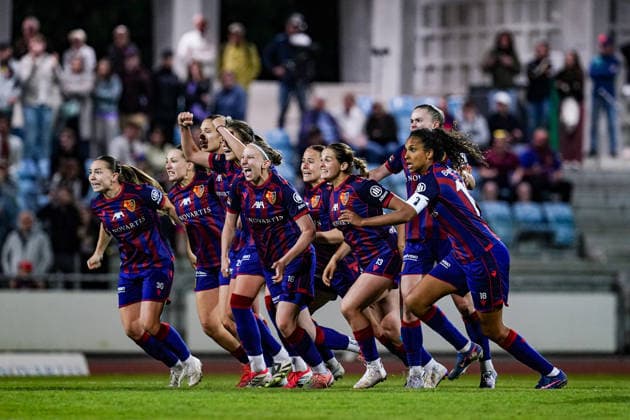 Switzerland AXA Womens Super League 2025 26, FC Basel 1893 vs FC St Gallen 1879 Leichtathletik Stadion Basel, Basel FC Basel players celebrate the victory after the penalty shootout Copyright: xDanielaxPorcellix