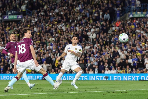 Premier League: Leeds United v Burnley Noah Okafor of Leeds United scores to make it 2-0 during the Premier League match Leeds United vs Burnley at Elland Road, Leeds, United Kingdom on 01 May 2026 (Photo by Mark Cosgrove News Images) Leeds Elland Road West Yorkshire United Kingdom Copyright: xMarkxCosgrove NewsxImagesx