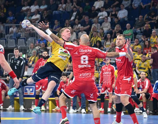 HBL Handball Bundesliga Season 2025 26 Mannheim SAP Arena 01 05 2026 Rhein Neckar Löwen rnl MT Melsungen mtm 30 22 Kaukur THRASTARSON Rhein Neckar Löwen , li Adrian SIPOS mel HBL Handball Bundesliga