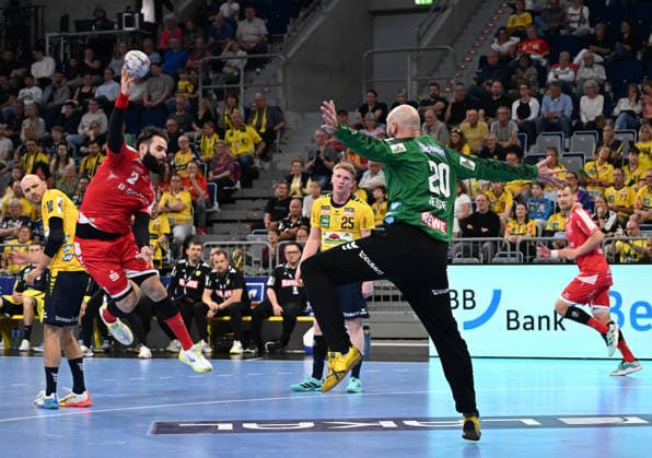 HBL Handball Bundesliga Season 2025 26 Mannheim SAP Arena 01 05 2026 Rhein Neckar Löwen rnl MT Melsungen mtm 30 22 Ruben MARCHEN mel , li Goalkeeper Andreas Holst JENSEN Rhein Neckar Löwen HBL Handball Bundesliga