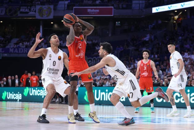 May 1, 2026, Madrid, Madrid, Spain: Antonio Blakeney of Hapoel IBI Tel Aviv in action during the Turkish Airlines EuroLeague 2025 26, Play Offs match 2 between Real Madrid and Hapoel IBI Tel Aviv at Movistar Arena on May 01, 2026 in Madrid, Spain. Madrid Spain - ZUMAa181 20260501_zaa_a181_430 Copyright: xDennisxAgyemanx