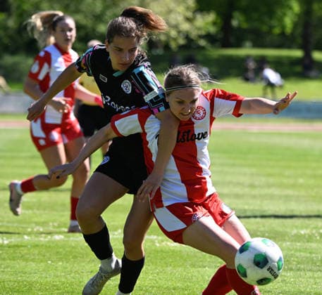 01 05 2026, xophax, Fussball Verband Mittelrhein Schaebens Pokal der Frauen Aggerstadion Troisdorf SC Fortuna Köln vs Vorwärts Spoho Sarah Jabber , left Spoho and Svenja Stella , right SC Fortuna Köln Koeln