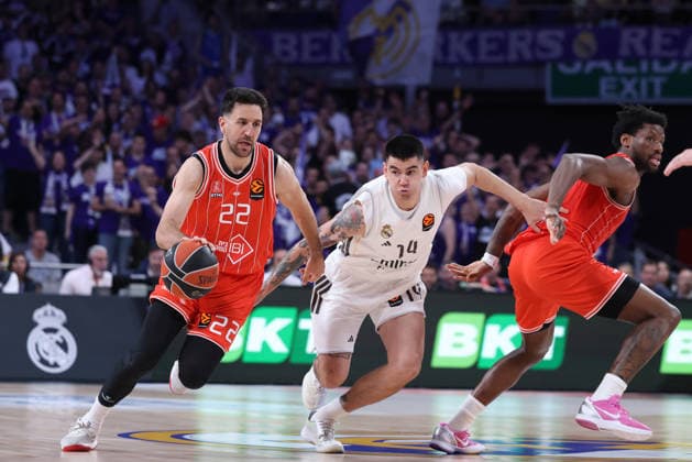 May 1, 2026, Madrid, Madrid, Spain: Vasilije Micic of Hapoel IBI Tel Aviv in action during the Turkish Airlines EuroLeague 2025 26, Play Offs match 2 between Real Madrid and Hapoel IBI Tel Aviv at Movistar Arena on May 01, 2026 in Madrid, Spain. Madrid Spain - ZUMAa181 20260501_zaa_a181_427 Copyright: xDennisxAgyemanx