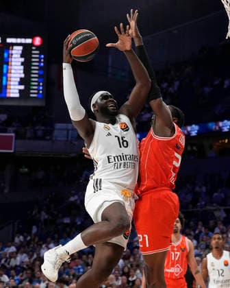REAL MADRID v HAPOEL IBI TEL AVIV. EUROLEAGUE 2025 2026. PLAY OFFS. GAME 2 Real Madrid s Usman Garuba (l) and Hapoel Ibi Tel Aviv s Tai Odiase during Euroleague Play-offs Game 2 match. May 1, 2026. (ALTERPHOTOS Acero) MadridSpain  Copyright: xAcerox