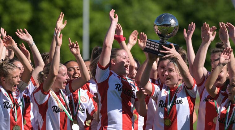 01 05 2026, xophax, Fussball Verband Mittelrhein Schaebens Pokal der Frauen Aggerstadion Troisdorf SC Fortuna Köln vs Vorwärts Spoho winner team of Fortuna Köln With cup scorer Svenja Streller SC Fortuna Köln Koeln