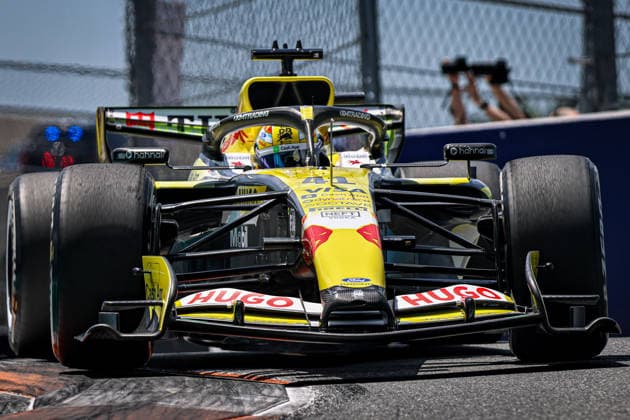 (41) Arvid Lindblad (GBR) - Visa Cash App Racing Bulls F1 Team - Racing Bulls VCARB03 - Red Bull Ford during the Formula 1 Crypto.com Miami Grand Prix 2026 at Miami International Autodrome in Miami Gardens, United States. Round 6 of the 2026 FIA Formula One World Championship, WM, Weltmeisterschaft held May 1-3, 2026. The Miami International Autodrome, located in the grounds of the Hard Rock Stadium, hosts the sixth round featuring the Sprint format. This event weekend features the F1 Sprint format, with a Sprint Shootout and Sprint Race in addition to the standard qualifying session and Grand Prix.  Copyright: xAlessioxDexMarcox xAvens-images.com AvensImages IPAxSportx xipa-agency.netx xx IPA_74364349 IPA_Agency_IPA74364349