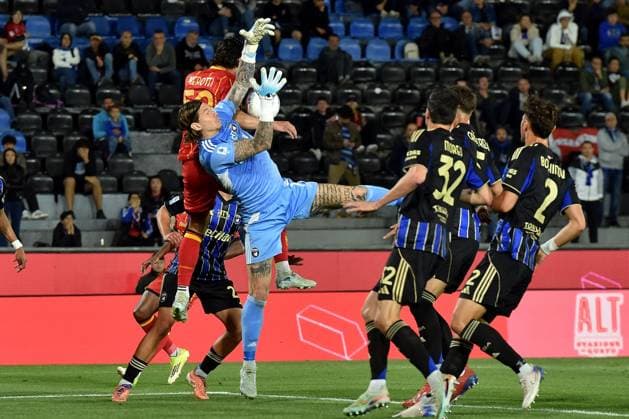 CALCIO - Serie A - Pisa SC vs US Lecce Adrian Semper (Pisa) saves during Pisa SC vs US Lecce, Italian soccer Serie A match in Pisa, Italy, May 01 2026 Pisa Italy  Copyright: xIPAxSport ABACAx