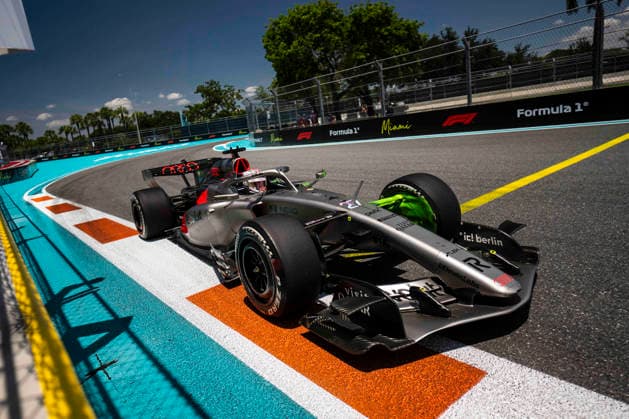 F1 - MIAMI GRAND PRIX 2026 27 HULKENBERG Nico (ger), Audi F1 Team , action during the Formula 1 Miami Grand Prix 2026, 4th round of the 2026 Formula One World Championship, WM, Weltmeisterschaft from May 1 to 3, 2026 on the Miami International Autodrome, in Miami Gardens, USA - Miami GardensUnited States  Copyright: xCharlyxLopezx
