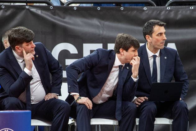 Skeptical Berlins coaching bench with Pedro CALLES with basketball Bayern Berlin 85 79 Bundesliga, FC Bayern Basketball ALBA Berlin, 27 Matchday, Season 2025 2026, 1 05 2026, in Munich, S A P G A R D E N, Germany Source Copyright Credit Oryk HAIST xBASKETBALL-BAYERN-BERLINx