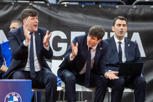 Enthuses Berlins coaching bench with Pedro CALLES with basketball Bayern Berlin 85 79 Bundesliga, FC Bayern Basketball ALBA Berlin, 27 Matchday, Season 2025 2026, 1 05 2026, in Munich, S A P G A R D E N, Germany Source Copyright Credit Oryk HAIST xBASKETBALL-BAYERN-BERLINx