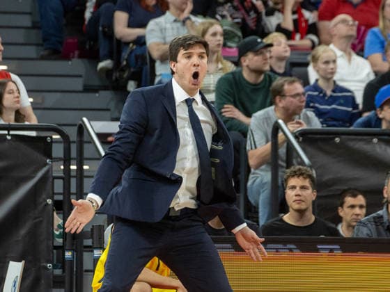 Berlins coach Pedro CALLES Basketball Bayern Berlin 85 79 Bundesliga, FC Bayern Basketball ALBA Berlin, 27 Matchday, Season 2025 2026, 1 05 2026, in Munich, S A P G A R D E N, Germany Source Copyright Credit Oryk HAIST xBASKETBALL-BAYERN-BERLINx