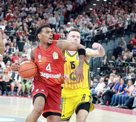 from left Xavier RATHAN MAYES Muenchen , Martin HERMANNSSON Berlin , Basketball,easy Credit Bundesliga, FC Bayern München vs Alba Berlin, , 01 05 26, SAP Garden, Muenchen, Copyright: WolfgangxFehrmann
