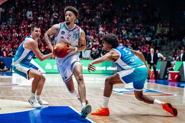 Alijah Comithier Telekom Baskets Bonn, 02 , Jamie Edoka Skyliners Frankfurt, 05 GER, Skyliners Frankfurt vs Telekom Baskets Bonn easyCredit BBL, Bundesliga, Matchday 32, Season 2025 2026 01 05 2026 Eibner Pressefoto Attila Ziga GER, Skyliners Frankfurt vs Telekom Baskets Bonn easyCredit BBL, Bundesliga, Matchday 32, Season 2025 2026 01 05 2026 Frankfurt am Main Copyright: xEibner-Pressefotox EP_AZA