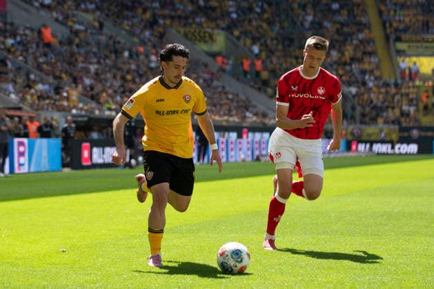 GER, Dresden, Soccer, 2 Bundesliga, Matchday 32, SG Dynamo Dresden vs 1 FC Kaiserslautern v l Jason Ceka SG Dynamo Dresden 07 , duel 02 05 2026, Rudolf Harbig Stadion Dresden DFB DFL REGULATIONS PROHIBIT ANY USE OF PHOTOGRAPHS AS IMAGE SEQUENCES AND OR QUASI VIDEO, Copyright: HMBxMedia PaulxFritz